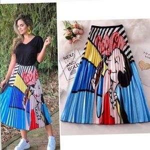 Printed Pleated Skirt